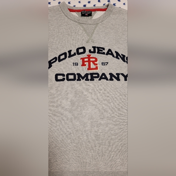 Vintage Grey Sweatshirt - Picture 5 of 6